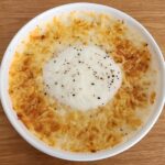 コンビニ ファミリーマート とろけるチーズソースが決め手５種チーズドリア