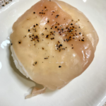 コンビニ ファミリーマート チーズマヨソース仕立て 生ハム寿司