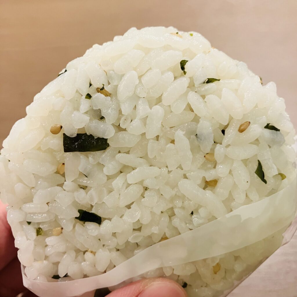 コンビニ セブンイレブン わかめ御飯おむすび