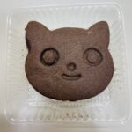 コンビニ ファミリーマート クロネコとシロネコのビスケットサンド