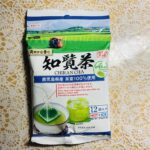 ダイソーにお茶を買いに行ったら、普段見ない「鹿児島県産知覧茶」があったので鹿児島県産100％の茶葉という点に惹かれて購入。そのままストックしていたのですけど、賞
