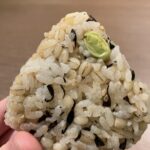 コンビニ ファミリーマート 枝豆ひじき（しそ風味）おむすび