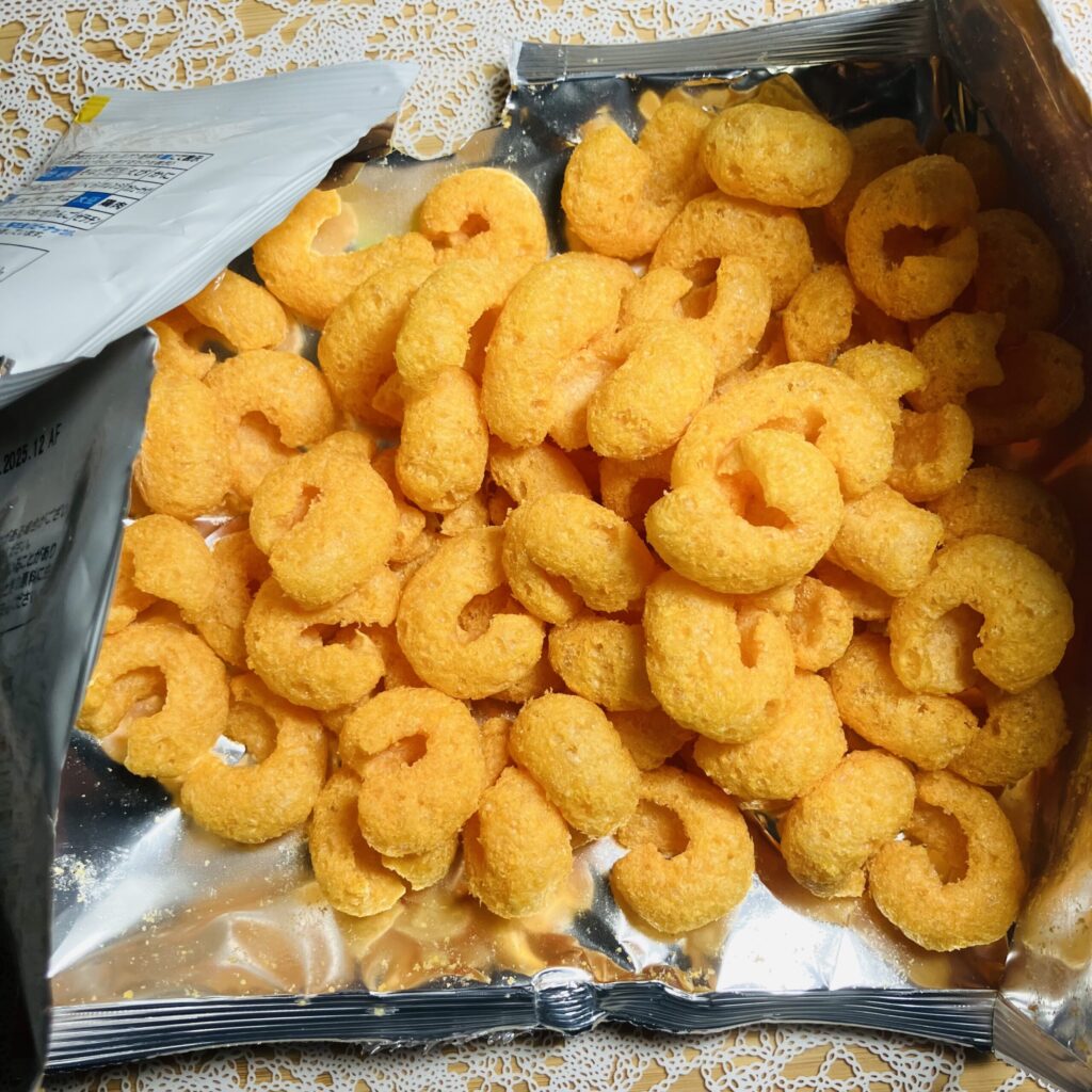 コンビニ セブンイレブン 1袋当たり200kcal以下のチーズスナック40g