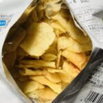 コンビニ セブンイレブン 堅揚げポテトサワークリームオニオン