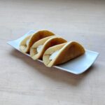 【北海道牛乳のミルクオムレット】美味しそうなので買ってみました♪ セブンイレブンにて購入。 北海道牛乳のミルクオムレット ３個 138円（税込149.04円） 