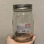 保存瓶が欲しくてダイソーの大型店舗に行ってきました。 保存瓶にも種類がたくさんあったのですが、キャップが金属製のものが欲しかったので、【メタルスクリューキャップ