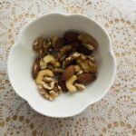 100均 ダイソー 友口３種の食塩不使用ミックスナッツ３０ｇ