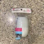 DAISOで日焼け止めを小分けで持ち歩けるようなボトルを探していたところ、【日焼け止め用ボトル】という、まさに探していたものそのままの名前のものを見つけたので買