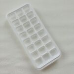 100均 ダイソー やわらかアイストレー２４個取り