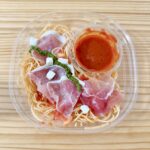 コンビニ セブンイレブン 冷製パスタトマトと生ハムとチーズ