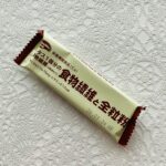 100均 ダイソー ハマダコンフェクト食物繊維と全粒粉ウエハース１０枚