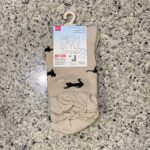 DAISOの衣類・くつ下コーナーでみつけた【レギュラーソックス（メッシュ　猫柄）】を買ってみました。 日常的につかうくつ下は最近はよく100円ショップで購入して