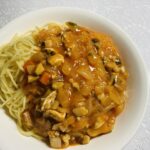 100均 ダイソー たっぷり彩り野菜のトマトソース260