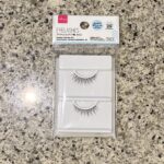 DAISOのコスメコーナーでみつけた【アイラッシュ（クリア軸、Ｎ０１）】を買ってみました。 最近、マツエクを卒業してつけまつげデビューをしたので、DAISOのつ