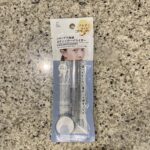 DAISOのコスメコーナーでみつけた【＆．スティックハイライター　パールベージュ】を買ってみました。 最近DAISOコスメの、こちらの『&amp;.』シリーズに