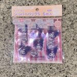 キャンドゥのキャラクターコーナーでみつけた【キャラクタージッパーバッグ クロミ S 6枚入 マチなし】を買ってみました。 先日、同じサイズのマイメロディーのデザ