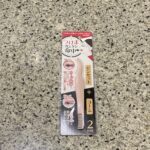 DAISOのコスメコーナーでみつけた【つけまつげ用コーム付ピンセット】を買ってみました。 先日、DAISOのつけまつげを買った際にも気になっていたのですが、家の