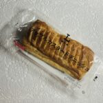 ローソンのパンコーナーでちょっと甘いパンが食べたいなと「アップルカスタードデニッシュ」を買ってみました。 お値段は138円（税込）で気軽に買いやすい値段なのに、