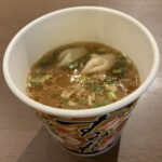 コンビニ セブンイレブン すみれ濃厚味噌ワンタンスープ