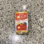 セブンイレブンのドリンクコーナーで見つけた【はちみつりんご酢ダイエット】を買ってみました。 最近ハマっているタマノイの【はちみつ黒酢ダイエット】のシリーズです。