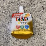ファミリーマートのインゼリーなどが並ぶゼリー飲料のコーナーでみつけた【キューピーコーワα チャージ　パイン味】を買ってみました。 先日こちらをファミペイクーポン