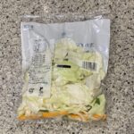 コンビニ ファミリーマート 洗わずにそのまま使用できるキャベツ野菜炒め