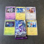 近所のセブンイレブンで購入した『バイオレットex』のパックを開封してみました。結果は…残念ながら、今回は“当たり”とは言えない内容に。でも、カードのイラストや技