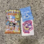 セブンイレブンのお菓子コーナーで見つけた【サンリオキャラクターズ シールクッキー2】を買ってみました。 こちらは、サンリオのキャラクターシールが1枚と、たまごク