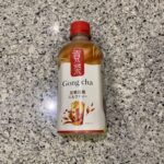 セブンイレブンのドリンクコーナーでみつけた【貢茶（ゴンチャ） 黒糖烏龍ミルクティー（セブン‐イレブン限定） 400ml ペットボトル】を買ってみました。 こちら