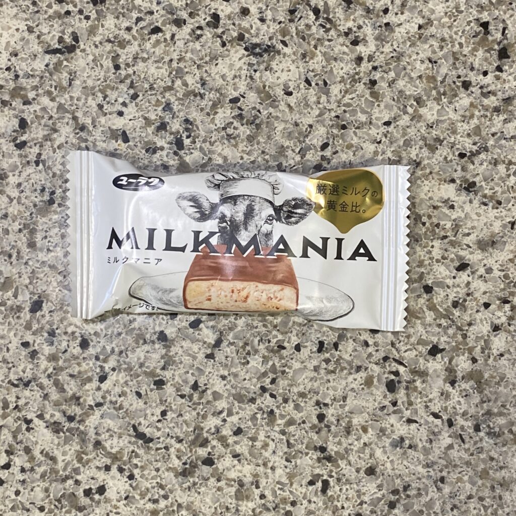 セブンイレブンのお菓子コーナー
