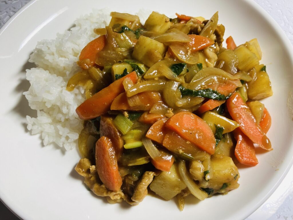 コンビニ セブンイレブン スパイシーカレー辛口8皿分