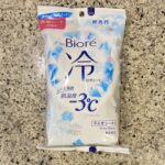 ファミリーマートで見つけた【ビオレ　冷シート　無香性　２０枚】を買ってみました。 昨年、知人から勧められて冷感シートを買うようになったのですが、本当にひやっとす