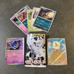 今回はセブンイレブンで「ホワイトフレア」のポケモンカードパックを購入し、思わずテンションが上がる2枚が登場しました！ ひとつはゴチルゼルの進化カード、そしてもう