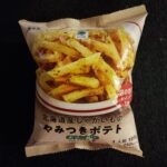ファミリーマート　ファミマル「北海道産じゃがいものやみつきポテト　のりしお」をご紹介。 小腹が空いたときはもちろん、ランチやディナーのちょっとしたサイドメニュー