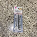 DAISOのコスメコーナーでみつけた【＆．眉コンシーラー　ナチュラルベージュ】を買ってみました。 普段はあまりコンシーラーというものを使わないこともあって、眉コ