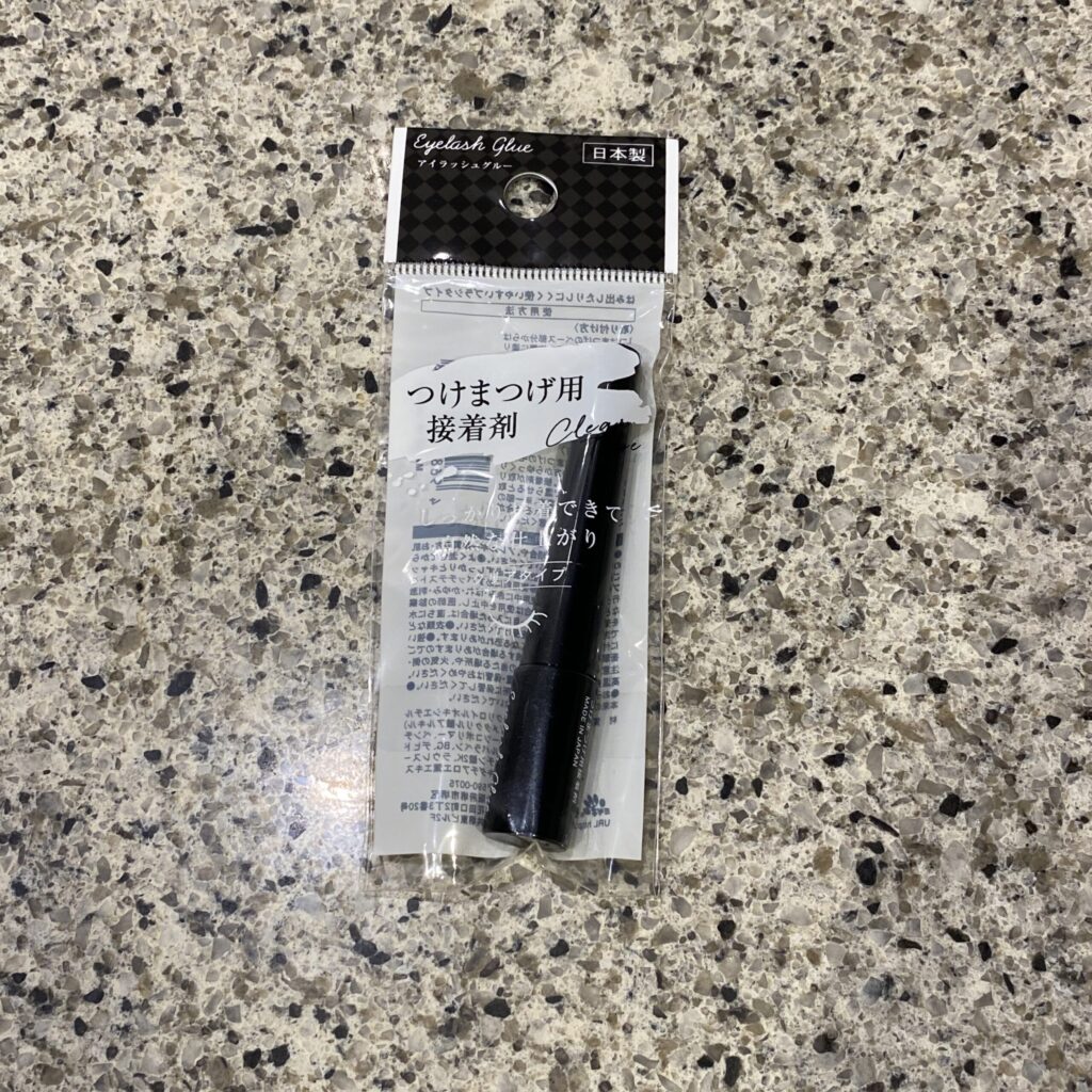 キャンドゥのメイク用品コーナー