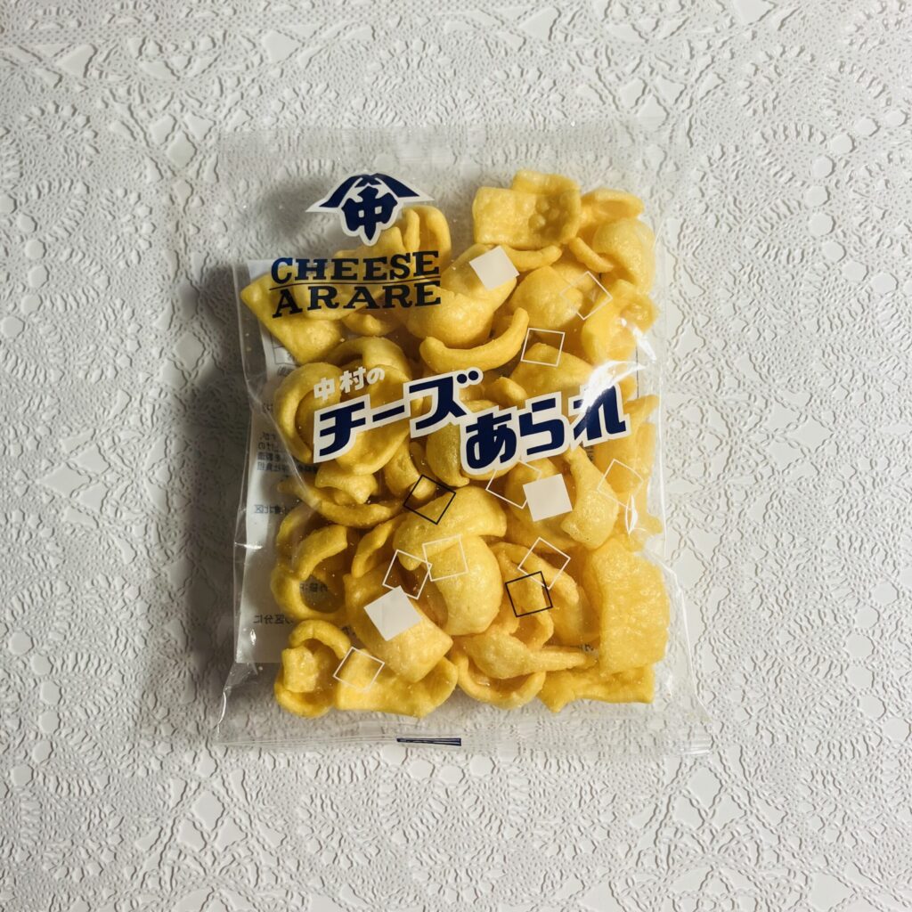 ダイソーのお菓子売り場で、より