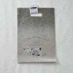 セリアには可愛いがあふれている！？欲しいものがあって寄ったついでに店内パトロールをしていたら、【フロストハンディバッグふわふわシマエナガＭ】があまりに可愛くて即