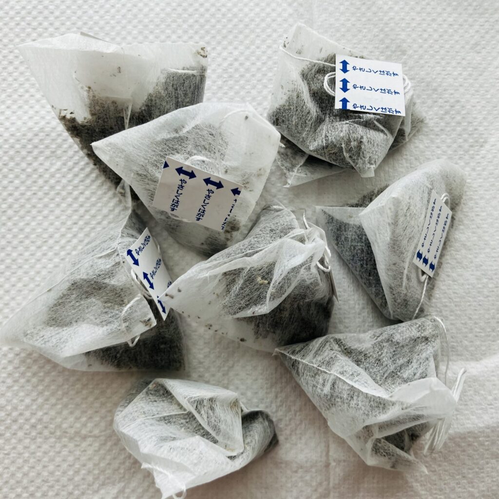 100均 ダイソー 国太楼ジャスミン茶ティーバッグ８Ｐ（１２．８ｇ×１個入）
