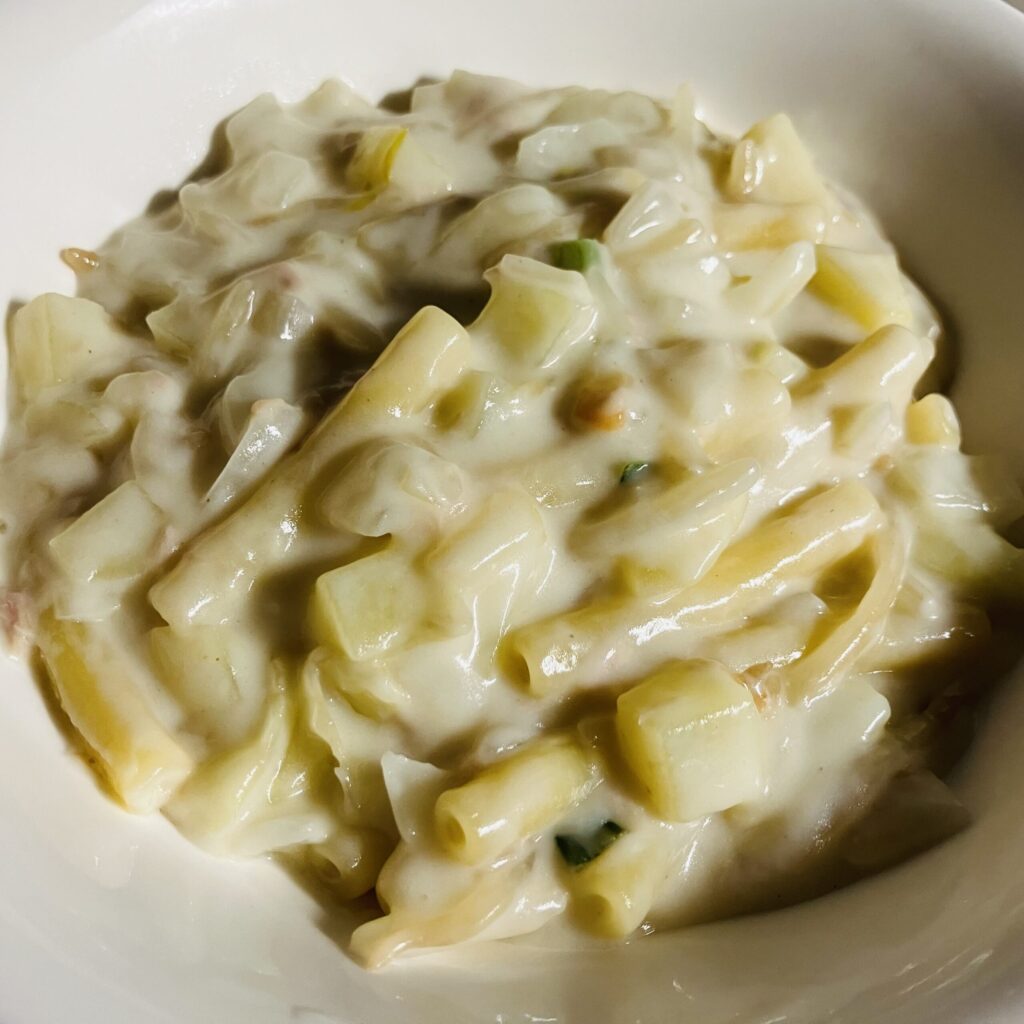 100均 ダイソー マカロニグラタンクイックアップ２皿 ８０Ｇ