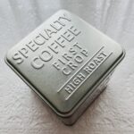 100均 セリア コーヒー缶角型