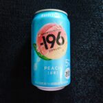 つ、ついに！私的ランキング上位のチューハイ！シャインマスカット味、レモン味ときて、ついに、３種類目の白桃をファミリーマートで購入！もう、期待しかないのですが、仕