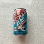 ローソンの飲料コーナーで数量限定に惹かれて【ゼロサワーソルト＆ライチ 350ml】を購入してみました。価格もお得だったというのもあります。 お値段は、税込114