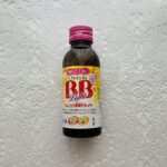 疲れがたまっているなと思って、セブンイレブンの栄養ドリンクコーナーで【チョコラＢＢライト】を買ってみました。 セブンイレブンもそうですけど、コンビニの栄養剤コー