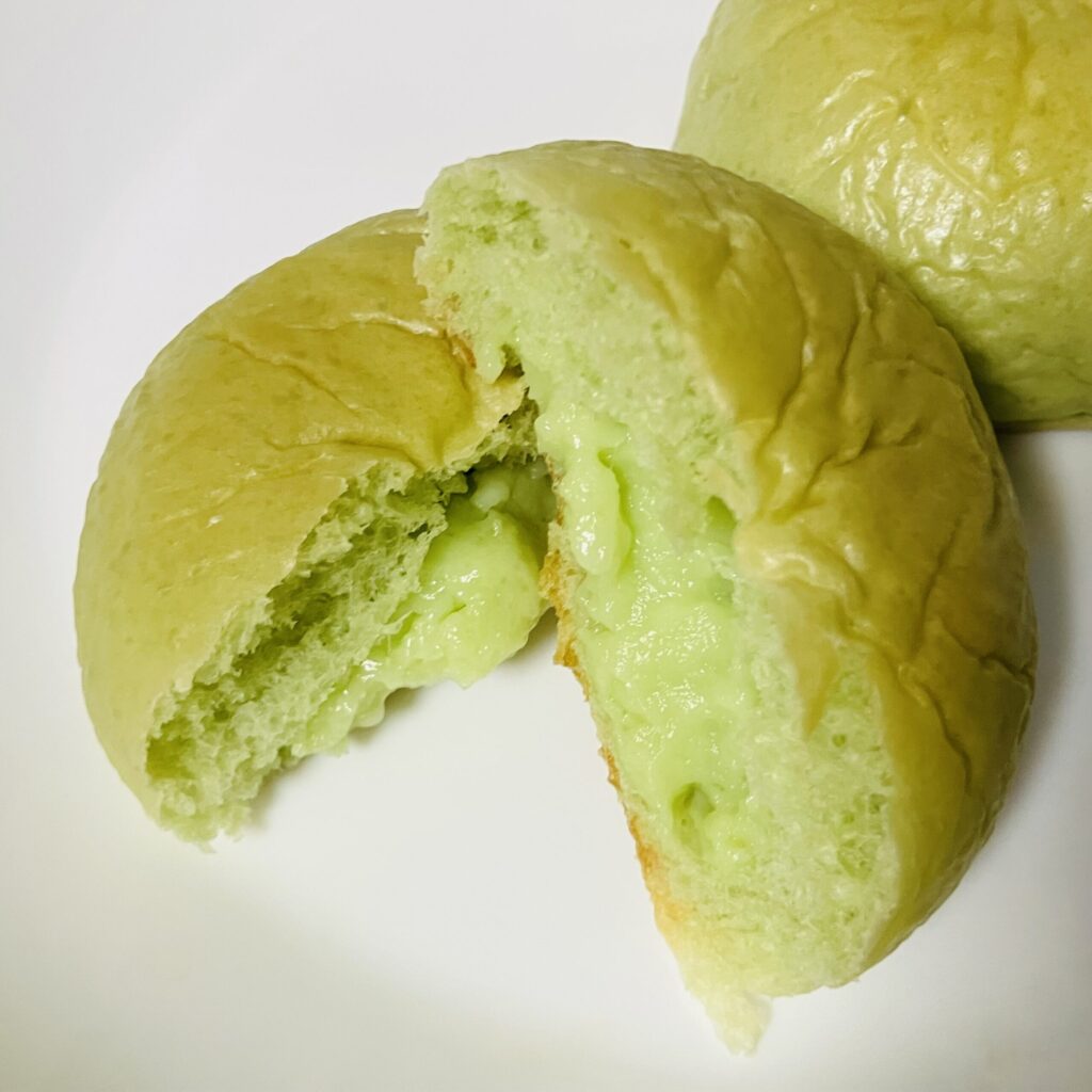 コンビニ ファミリーマート パン