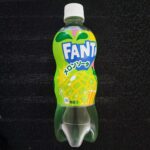 暑い！のどが渇いた～とセブンイレブンに駆け込んだら、美味しそうと思って「ファンタ　メロンソーダ」を購入。カラカラの喉に炭酸は最高ですよね。 なんか妙に懐かしい気