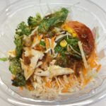 コンビニ セブンイレブン くずして食べるパリパリ麺のサラダ