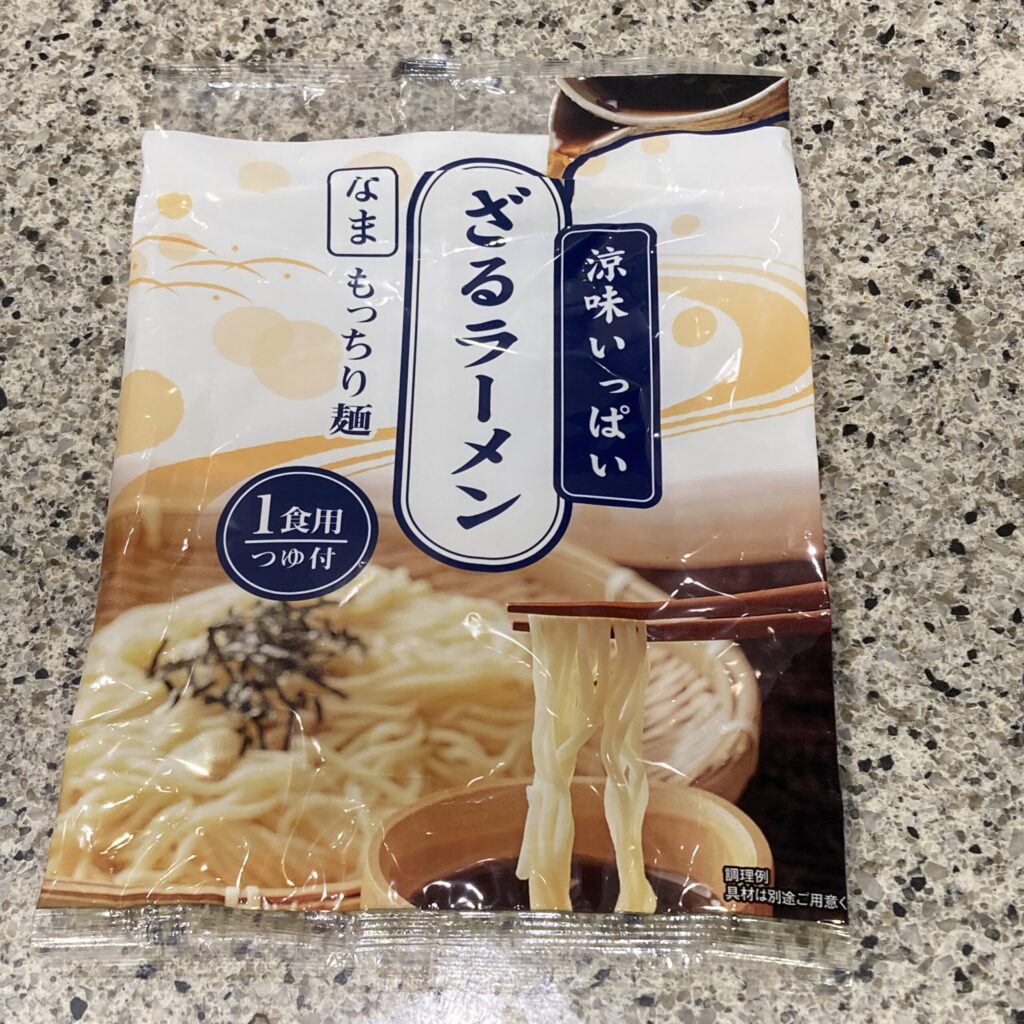 DAISOの食品コーナーでみつ