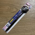 ダイソーで【幅広ヘッド歯ブラシ】を購入してみました。 今回、購入してみたのは（やわらかめタイプ）。 普段は幅広タイプの歯ブラシも使ったりするのですが、磨きやすく