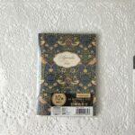 セリアでは、すでに10月始まりのダイアリーが発売されていますよ！ということで、大好きなウィリアム・モリスのデザインの【A6ダイアリーマスターピースコレクション/